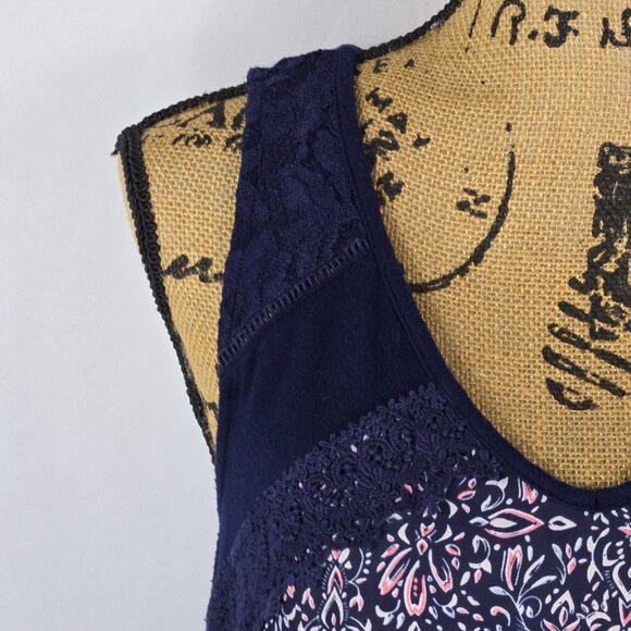 Maurices Navy Pink Floral Print Mixed Fabric Tank Top Lace Detail‎ Size M Boho - Picture 10 of 12